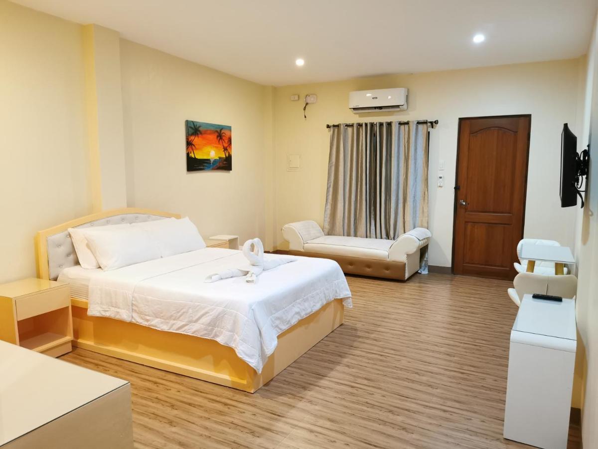 Acrige Apartelle 2-4 Pax Queen @ Heart Of Bogo Apartment